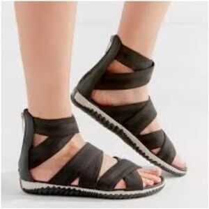 Sorel Out 'N About Plus Strappy Black Sandals size 6